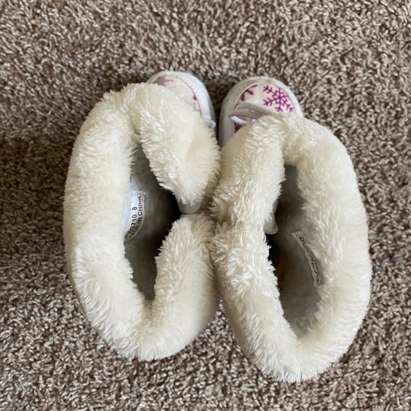Snowflake Winter Boots - White and Purple - Picture 6 of 7